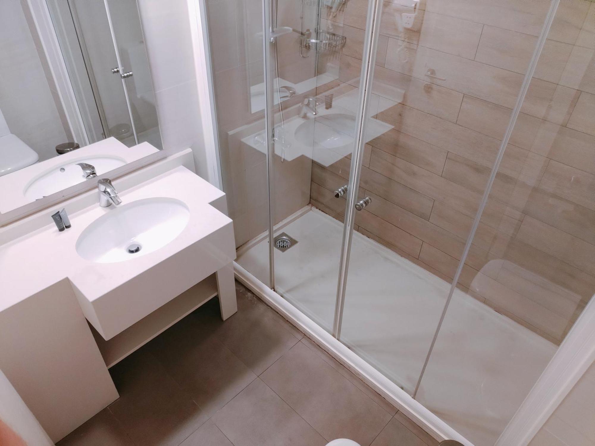 Mateus Hotel & Pool Jounieh Luaran gambar