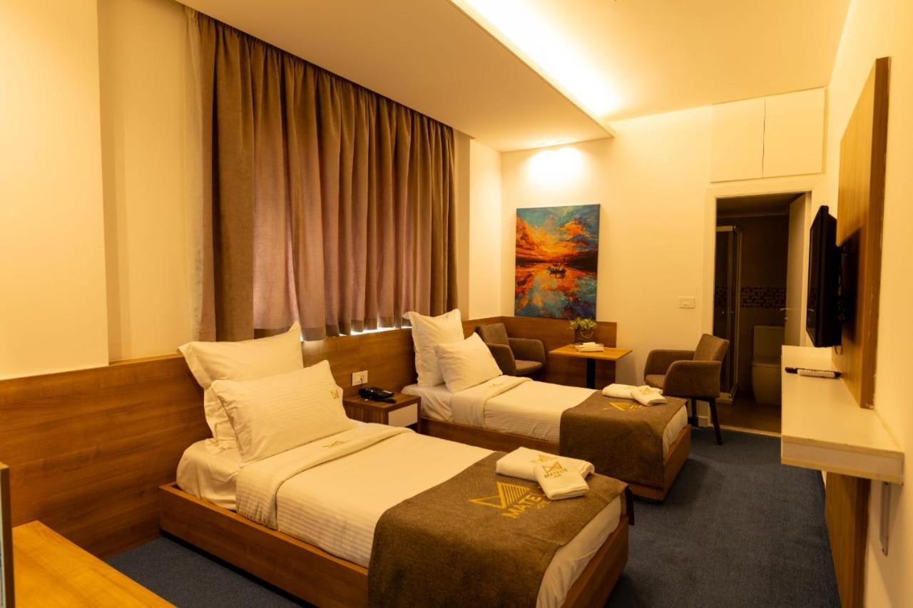 Mateus Hotel & Pool Jounieh Luaran gambar