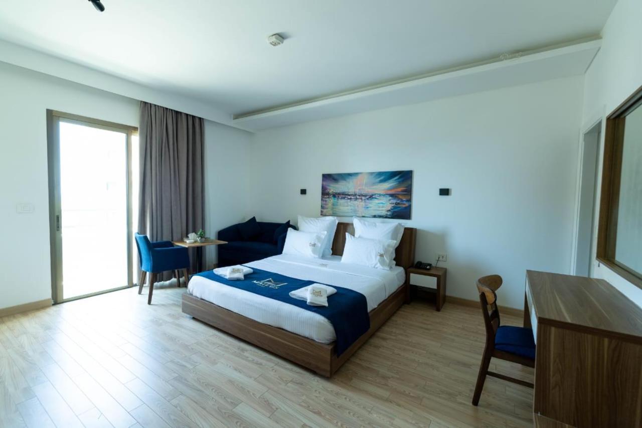 Mateus Hotel & Pool Jounieh Luaran gambar
