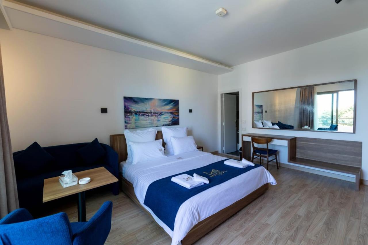 Mateus Hotel & Pool Jounieh Luaran gambar